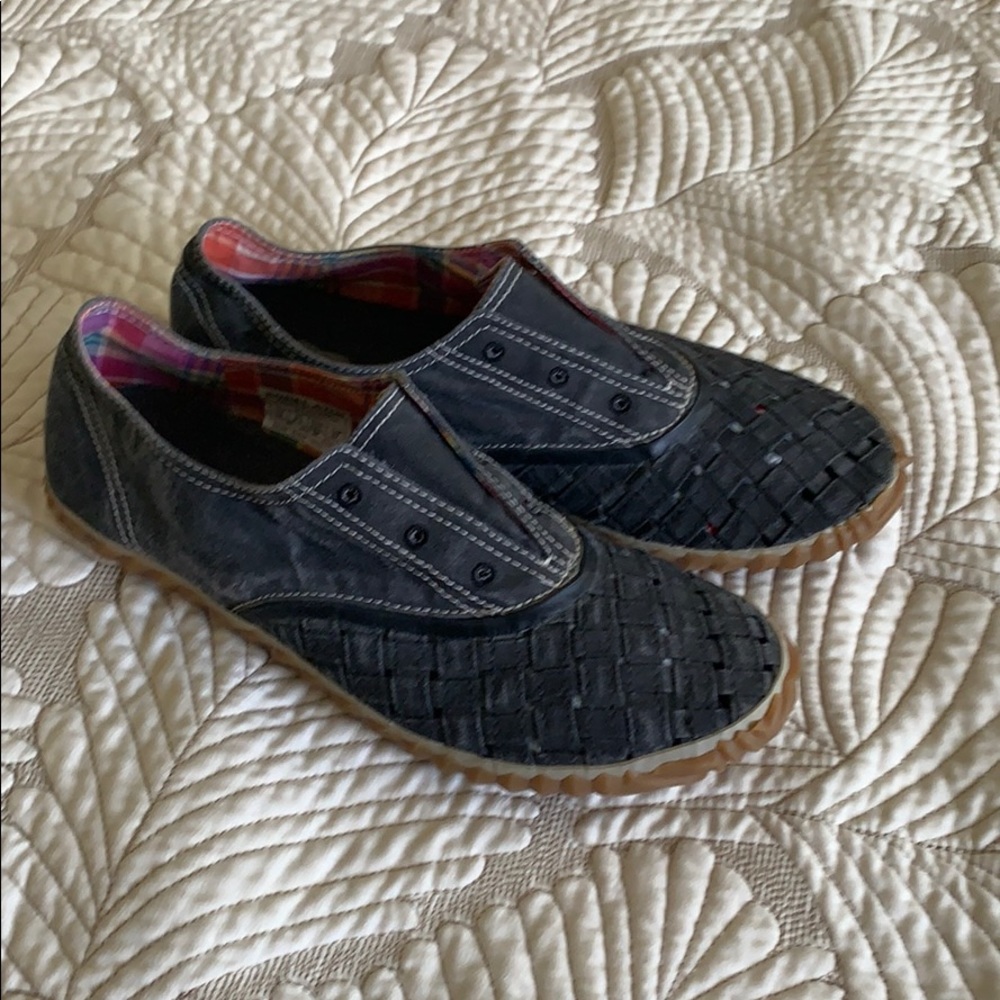 Sorel Basket Weave Shies Size 10